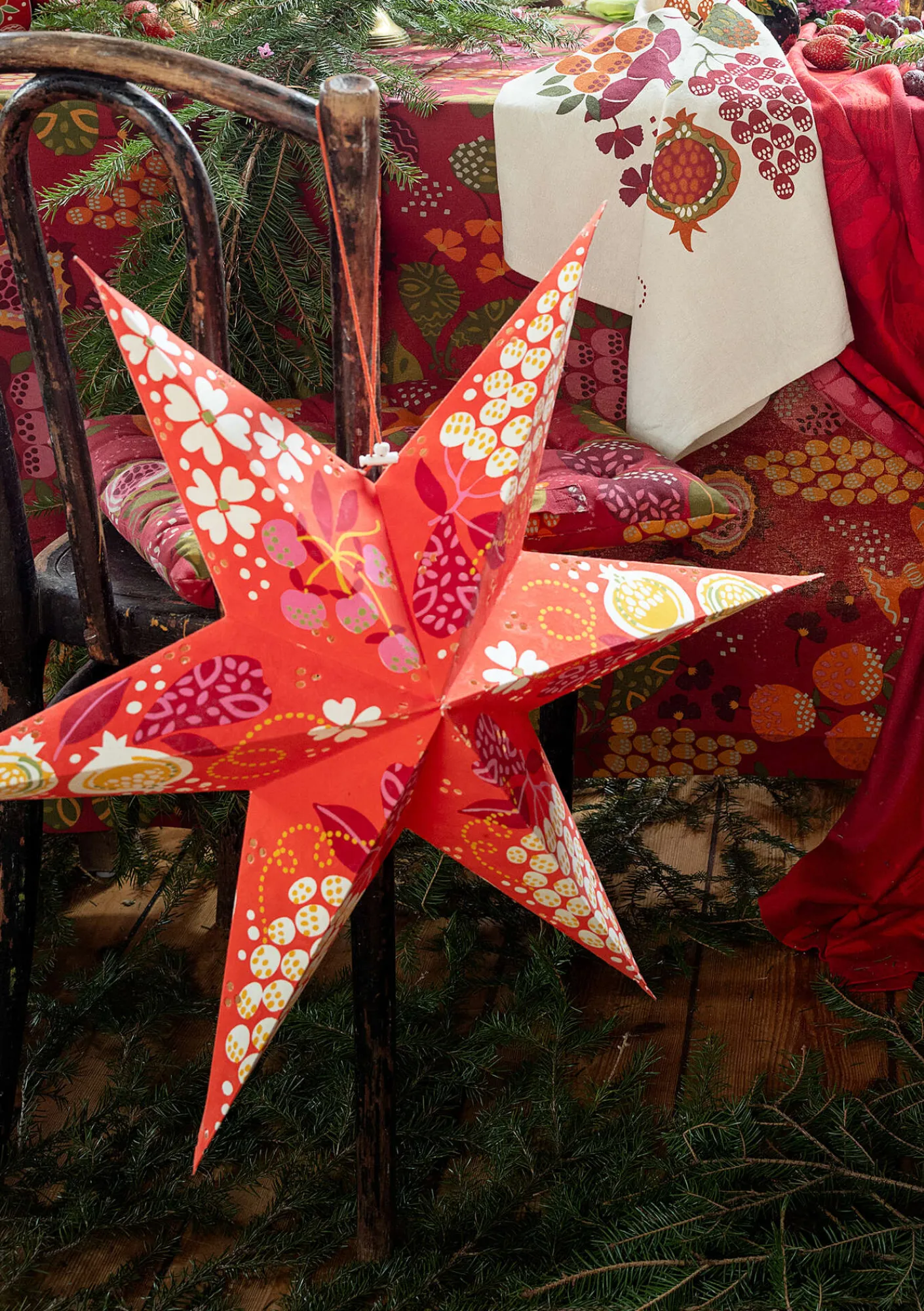 Julstjärna "Baluns" i papper-Gudrun Sjödén Outlet