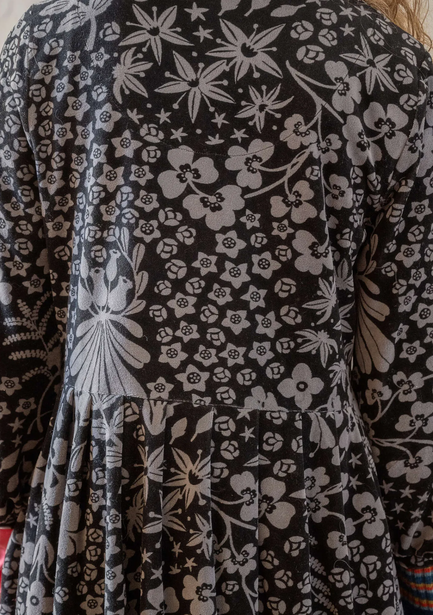 Velourklänning "Katla" i ekologisk bomull/återvunnen polyester-Gudrun Sjödén Sale